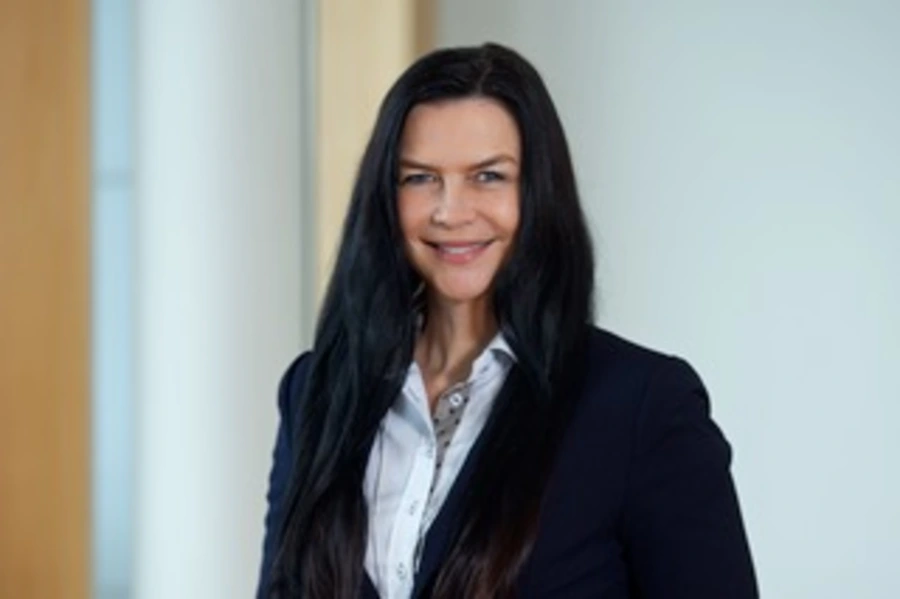Portrait of Elke Deuerling